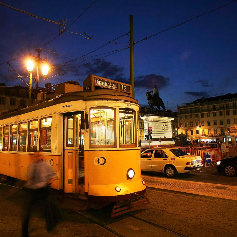 7e8c35_d8724e6aba9f4058804eefe98872e7f8~mv2_d_3504_2336_s_2